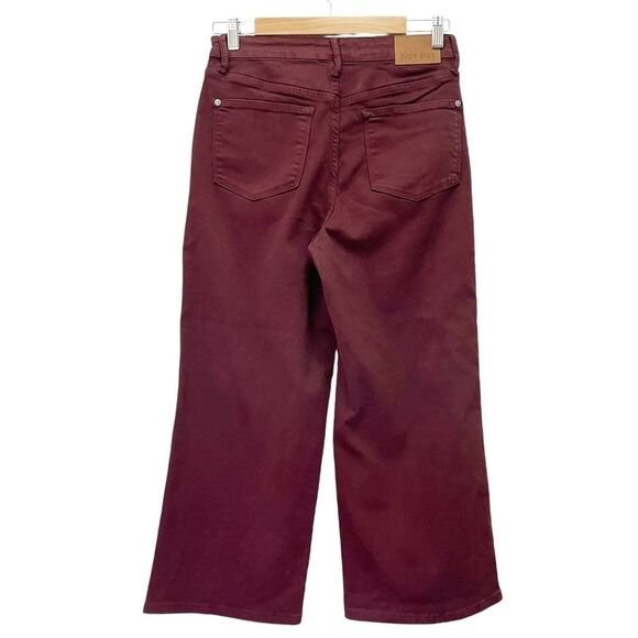 Judy Blue Jeans High Rise Cropped Wide Leg Jean in Oxblood Burgundy Size 28 | 6 - Picture 3 of 16